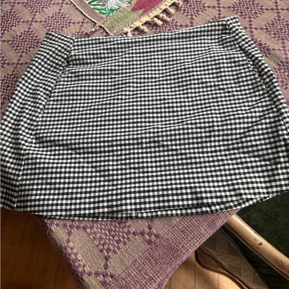 Urban Outfitters Dresses & Skirts - Urban Outfitters Black and White Gingham Mini Skirt